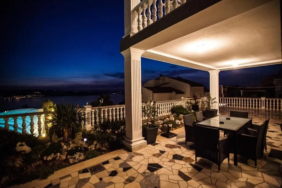 Apartment In Crikvenica With Sea View, Balcony, Air Conditioning, Wifi 3492-9
