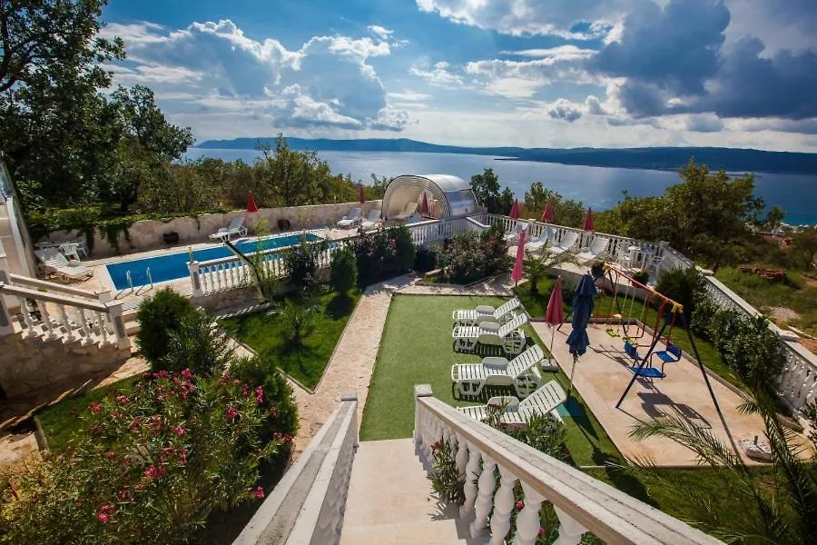 Apartment In Crikvenica With Sea View, Balcony, Air Conditioning, Wifi 3492-9 0*,